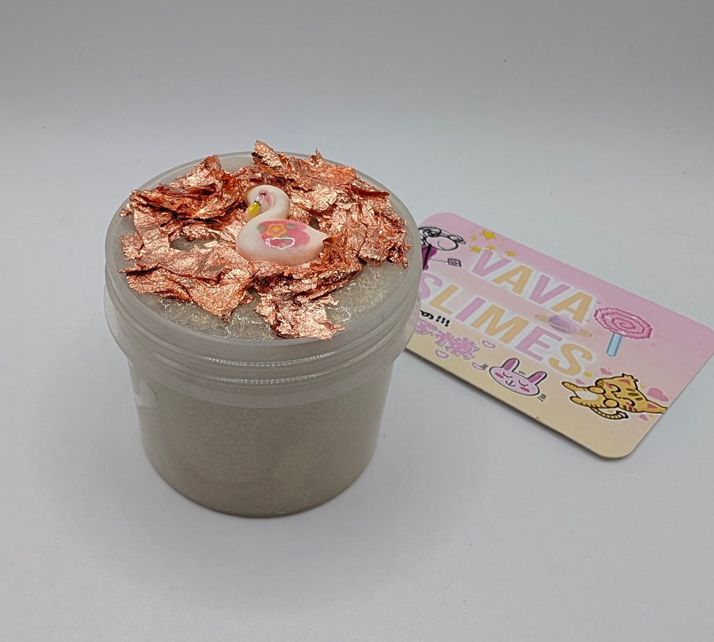 Arlene - Pigmented jelly slime with Rose gold leaf