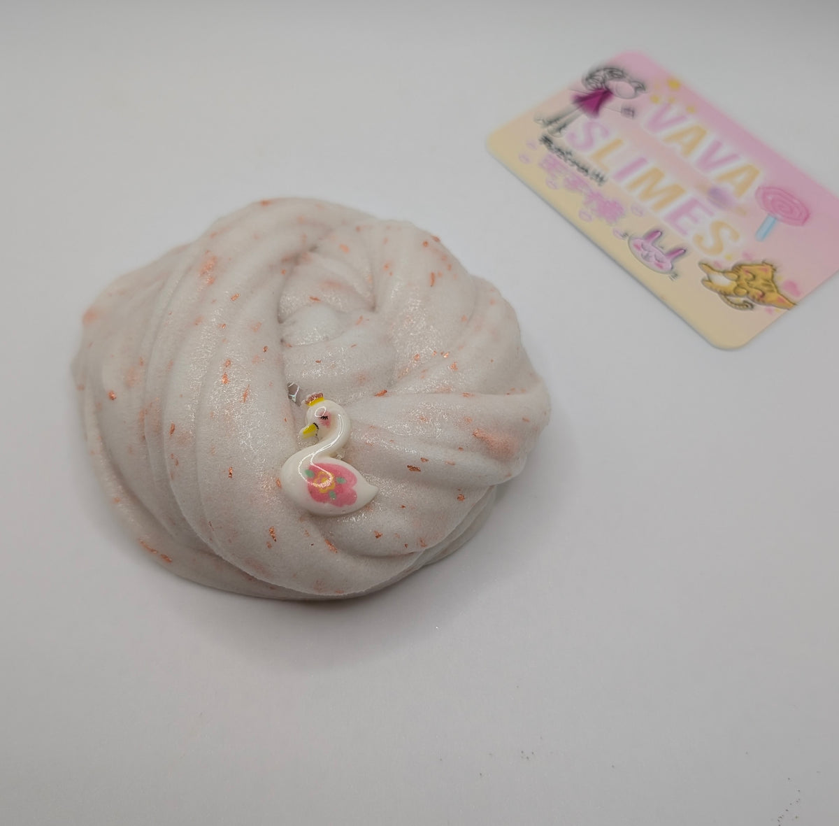 Arlene - Pigmented jelly slime with Rose gold leaf